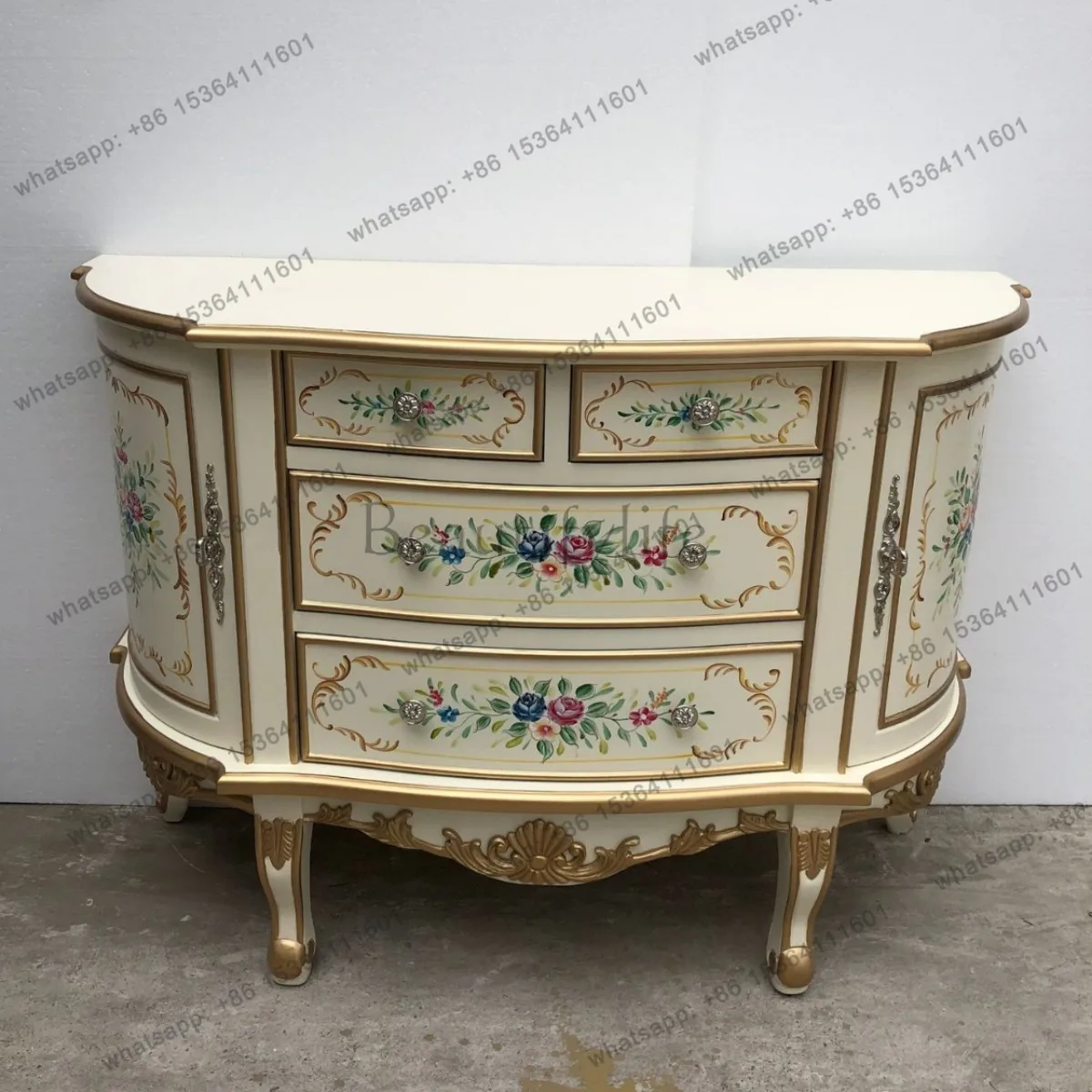 European-style painted dining side cabinet, American-Italian French style, villa mansion clubhouse entrance chest
European-style painted dining side cabinet, American-Italian French style, villa mansion clubhouse entrance chest