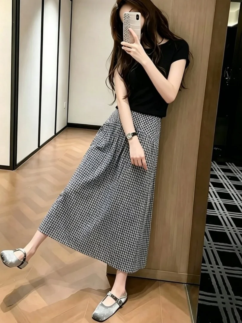Summer 2026 Retro High Waist Printed Half Skirt Set with Casual Short Sleeve T-Shirt Korean Style Fashionable Slimming Women'...
Summer 2026 Retro High Waist Printed Half Skirt Set with Casual Short Sleeve T-Shirt Korean Style Fashionable Slimming Women'...