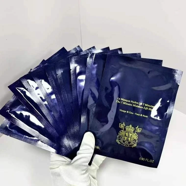 The 7 Minutes Moisture Mask
The 7 Minutes Moisture Mask