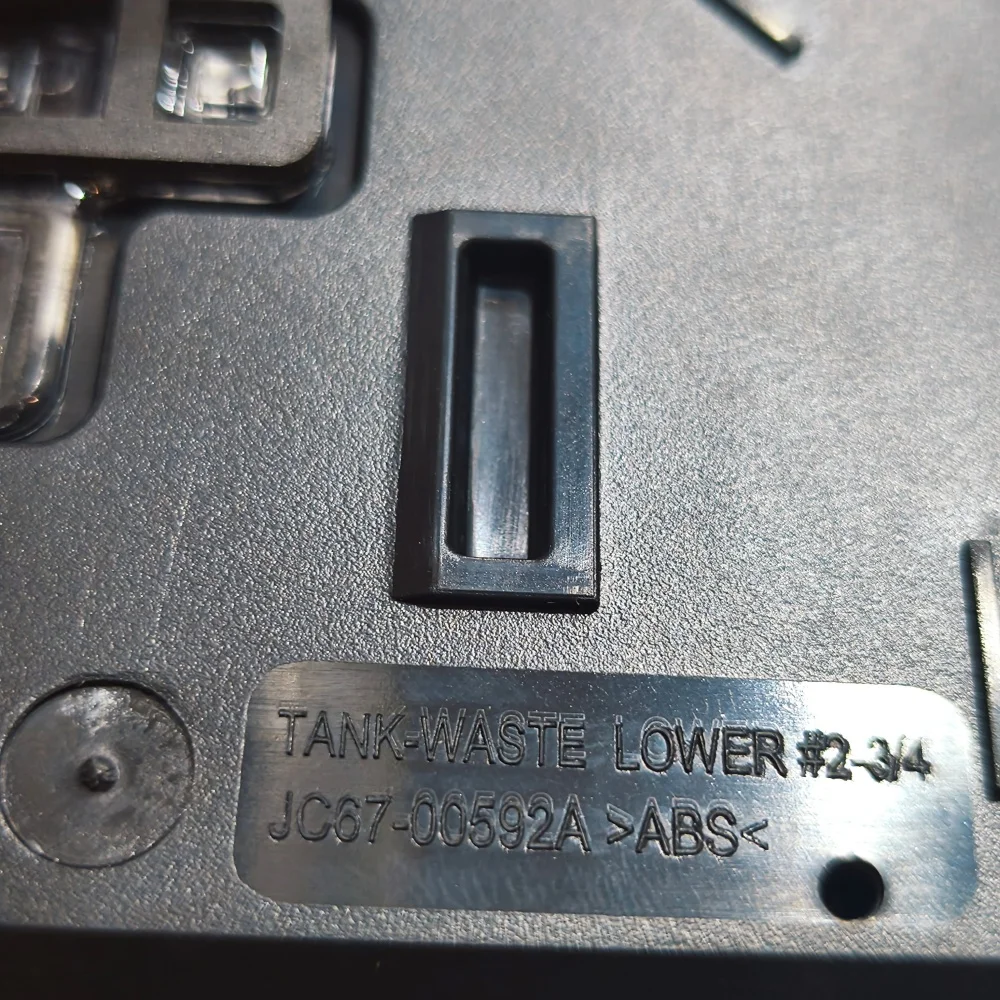1 шт. 5KZ38A 150 175 178 179 Блок сбора отработанных тонеров для HP Color LaserJet 150A 150nw 175NW 178nw 178nwg 179fwg 
1 шт. 5KZ38A 150 175 178 179 Блок сбора отработанных тонеров для HP Color LaserJet 150A 150nw 175NW 178nw 178nwg 179fwg