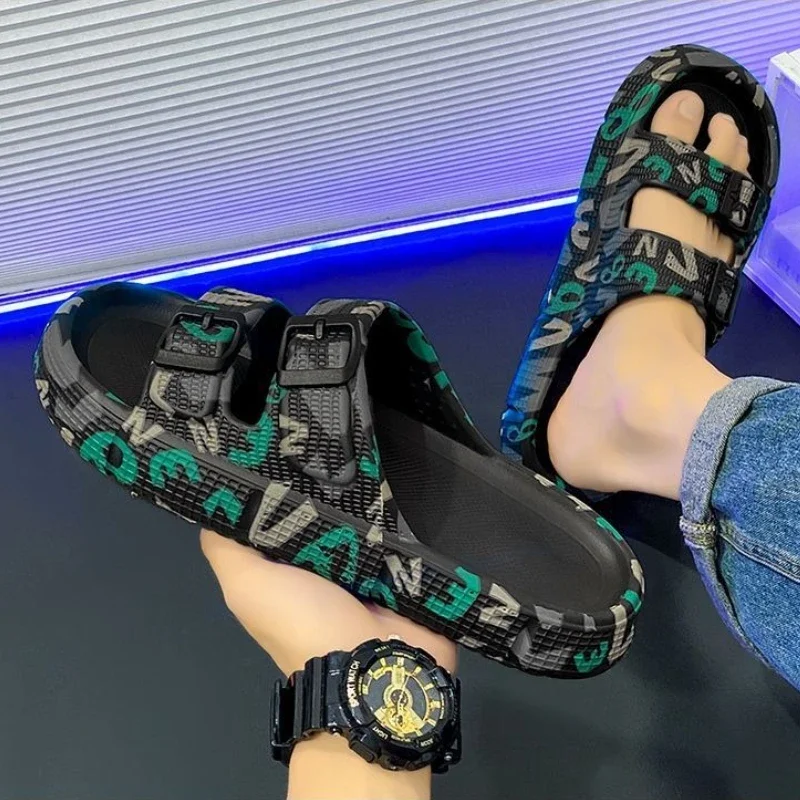 Мужские пляжные тапочки на платформе Eva для мужчин, уличная летняя распродажа, оригинальная низкая цена, элегантная дешевая обувь Liquidation Fun Y2k
Мужские пляжные тапочки на платформе Eva для мужчин, уличная летняя распродажа, оригинальная низкая цена, элегантная дешевая обувь Liquidation Fun Y2k