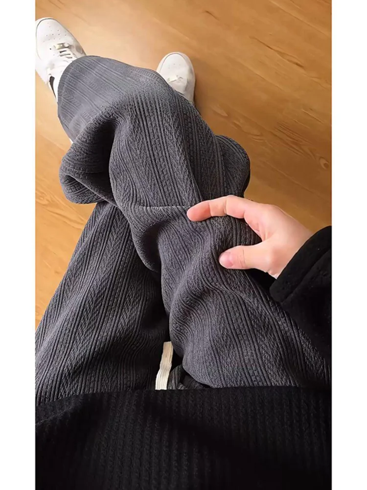 Loose Straight Leg Men's Sports Pants Autumn Spring American High Street Design Sensation Wheat Spike Pattern Casual Long Tro...
Loose Straight Leg Men's Sports Pants Autumn Spring American High Street Design Sensation Wheat Spike Pattern Casual Long Tro...