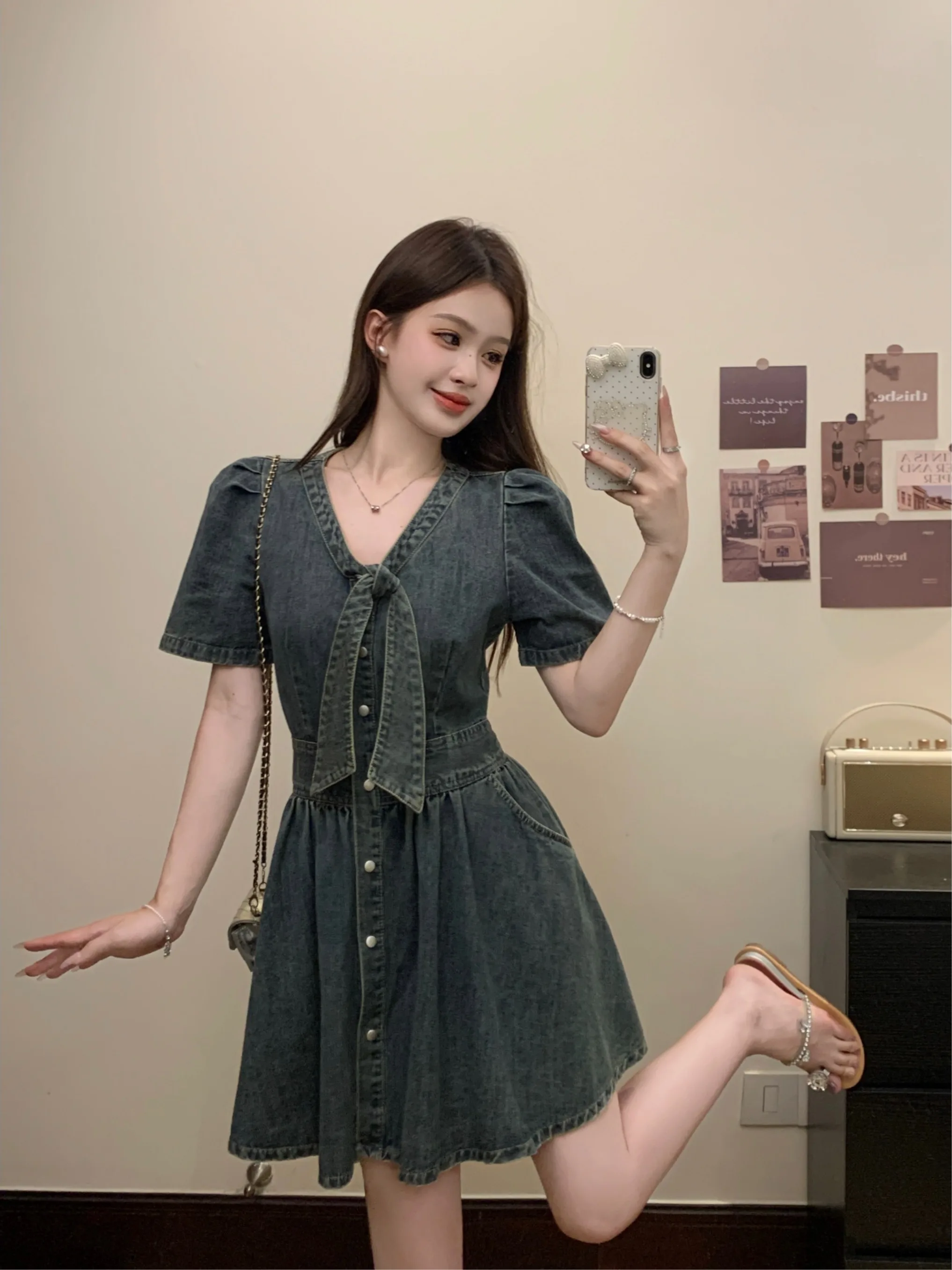 plus Size Women's Vintage Knot V-Neck Short Sleeve Dress Summer New Waist Cinching Meat Concealing A-Line Skirt
plus Size Women's Vintage Knot V-Neck Short Sleeve Dress Summer New Waist Cinching Meat Concealing A-Line Skirt