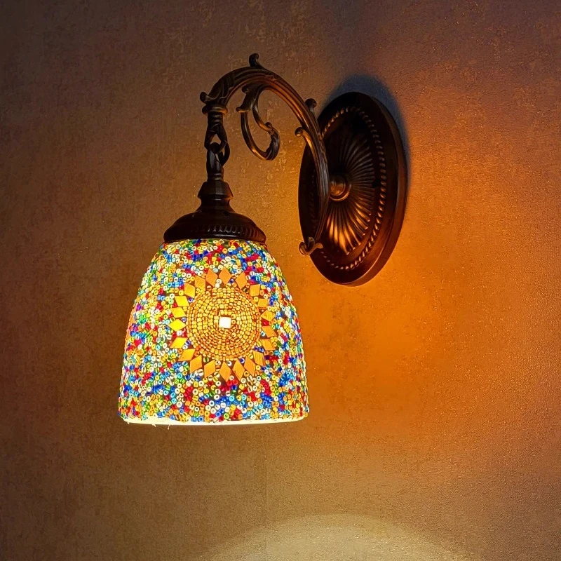 American Retro Colorful Wall Lamps Nostalgic Romantic Handmade Wall Balcony Corridor Coffee Shop Decor LED Wall Light Luminaires
American Retro Colorful Wall Lamps Nostalgic Romantic Handmade Wall Balcony Corridor Coffee Shop Decor LED Wall Light Luminaires