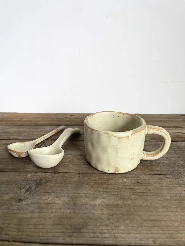 Japanese Simplicity Coffee Shop Mug Ceramic Material Handmade Coffee Cup Home Kitchenware Breakfast Milk Cup Capacity 220ml
Japanese Simplicity Coffee Shop Mug Ceramic Material Handmade Coffee Cup Home Kitchenware Breakfast Milk Cup Capacity 220ml