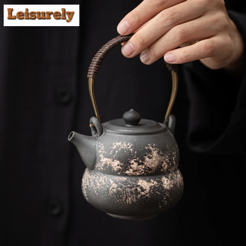 230ML Retro Black Pottery Gourd Lifting Handle Teapot Elegant Tea Infuser Pot Tea Maker Kettle with Filter Drinkware Ornaments
230ML Retro Black Pottery Gourd Lifting Handle Teapot Elegant Tea Infuser Pot Tea Maker Kettle with Filter Drinkware Ornaments