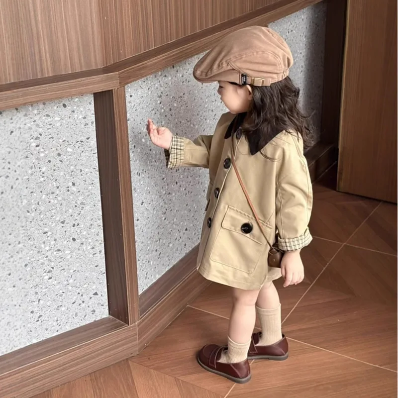 Осень-зима 2022, хлопковая одежда для девочек, британский Тренч средней длины с отложным воротником для малышей, куртка, топ, От 3 до 10 лет
Осень-зима 2022, хлопковая одежда для девочек, британский Тренч средней длины с отложным воротником для малышей, куртка, топ, От 3 до 10 лет
