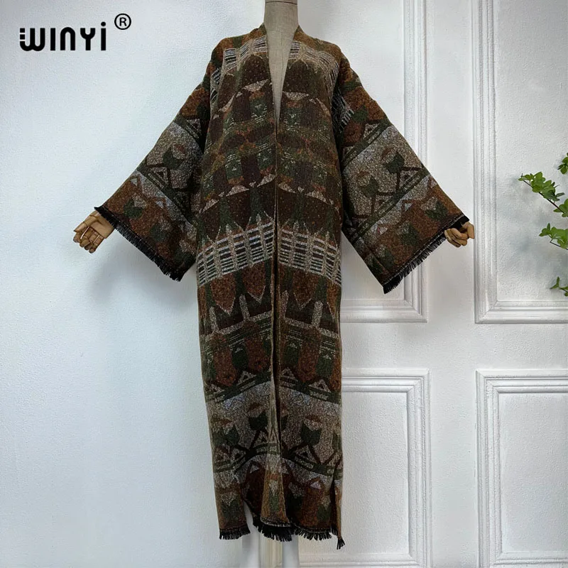 WINYI winter coat Africa women retro print tassels Luxury Fur Loose OverCoat Thick Warm long down coat Europe cardigan jacket
WINYI winter coat Africa women retro print tassels Luxury Fur Loose OverCoat Thick Warm long down coat Europe cardigan jacket