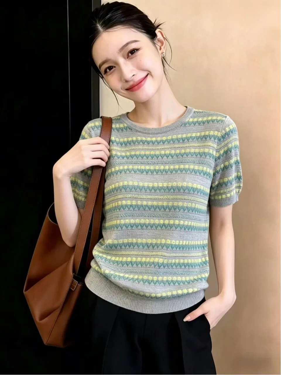 Slim Fit Women's Summer Knitted Ice Silk Hollow out Short Sleeve T-Shirt Striped Base Shirt Large Size Fashionable Inner Wear
Slim Fit Women's Summer Knitted Ice Silk Hollow out Short Sleeve T-Shirt Striped Base Shirt Large Size Fashionable Inner Wear