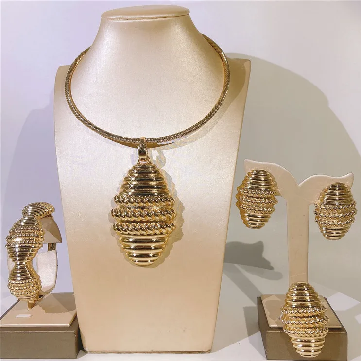 Simple fabulous geometic shape Italian Jewelry charming llaveros Collar Pulseras pin Pendient tentacles Anillo Christmas 4PC Set
Simple fabulous geometic shape Italian Jewelry charming llaveros Collar Pulseras pin Pendient tentacles Anillo Christmas 4PC Set