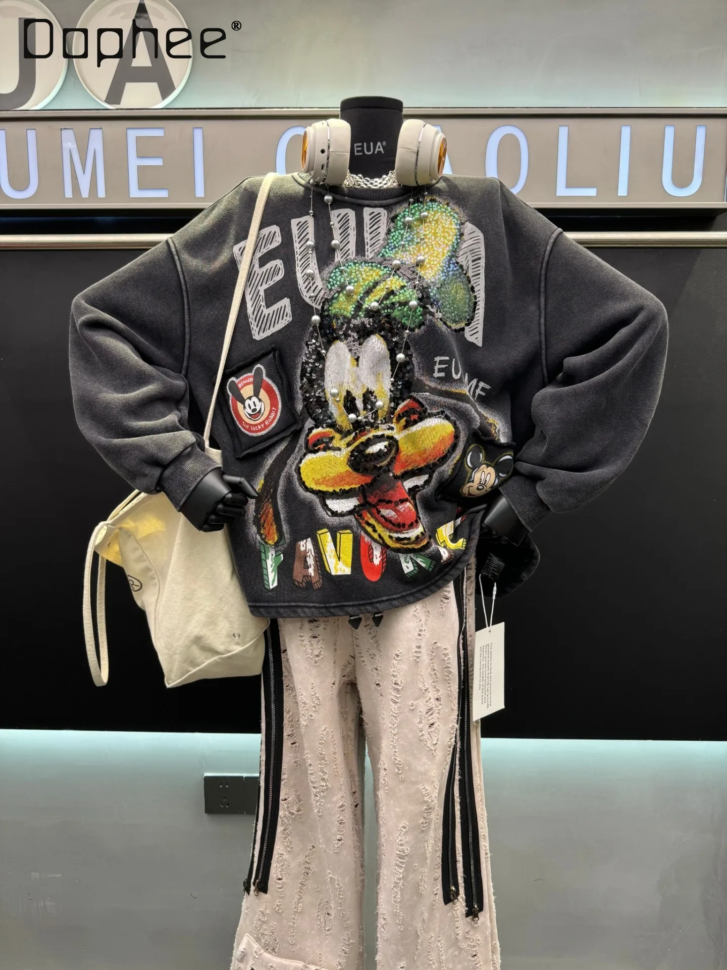 Новая зимняя толстовка из флиса с принтом собаки и пайетками для женщин, свободный крой, универсальный стиль, уличная мода, женская одежда в стиле кавайи
Новая зимняя толстовка из флиса с принтом собаки и пайетками для женщин, свободный крой, универсальный стиль, уличная мода, женская одежда в стиле кавайи