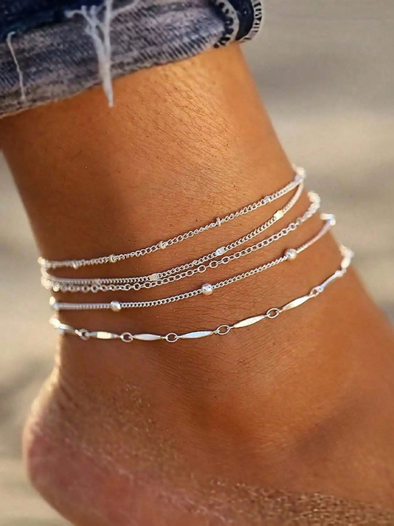5pcs/Set Bohemian Twisted Snake Chain Anklet Set, Minimalist Silver Tone Circular Anklet, Versatile Beach Holiday Foot Jewelry
5pcs/Set Bohemian Twisted Snake Chain Anklet Set, Minimalist Silver Tone Circular Anklet, Versatile Beach Holiday Foot Jewelry