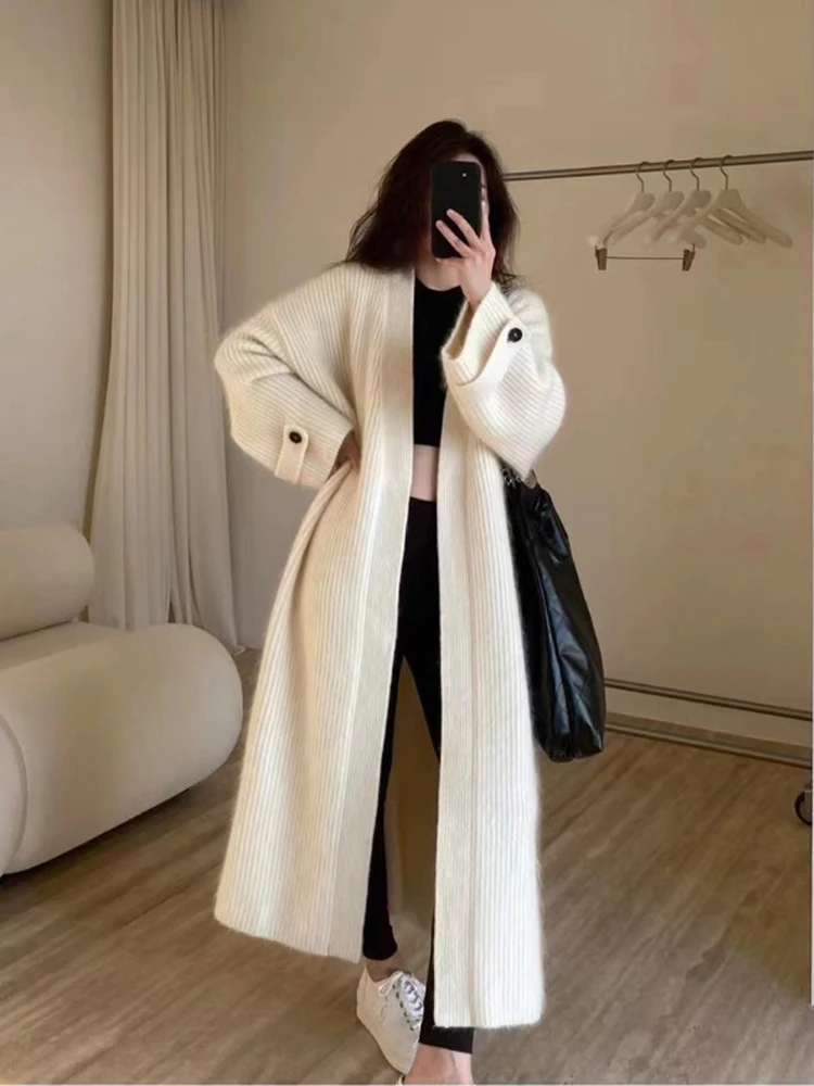 Women's Long Cashmere Sweater Autumn Winter Thick Cardigan Loose Lazy Coat Pure Wool Sweater Comfortable Warm Outerwear
Women's Long Cashmere Sweater Autumn Winter Thick Cardigan Loose Lazy Coat Pure Wool Sweater Comfortable Warm Outerwear