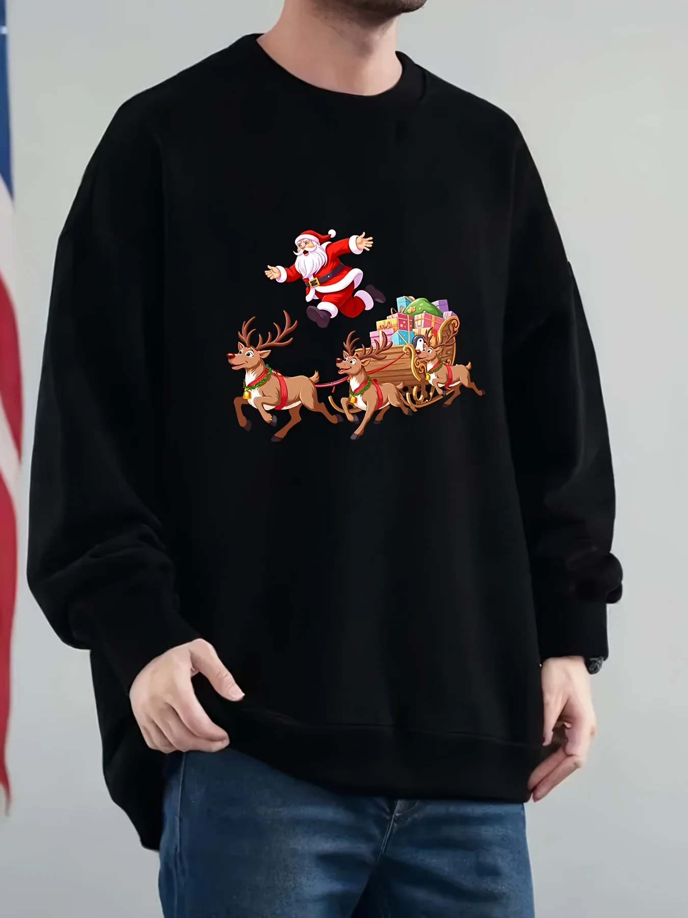 Мужской свободный свитер с принтом Санта-Клауса и оленя — удобный флисовый пуловер
Мужской свободный свитер с принтом Санта-Клауса и оленя — удобный флисовый пуловер