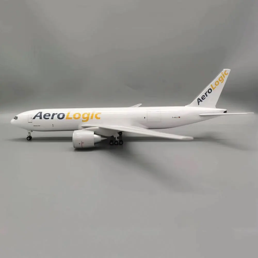 1:157 Scale 47cm Large Airplane Model B777 Aerologic Airways Diecast Resin Plane Child Toy Aircraft Collectible With Wooden Base
1:157 Scale 47cm Large Airplane Model B777 Aerologic Airways Diecast Resin Plane Child Toy Aircraft Collectible With Wooden Base
