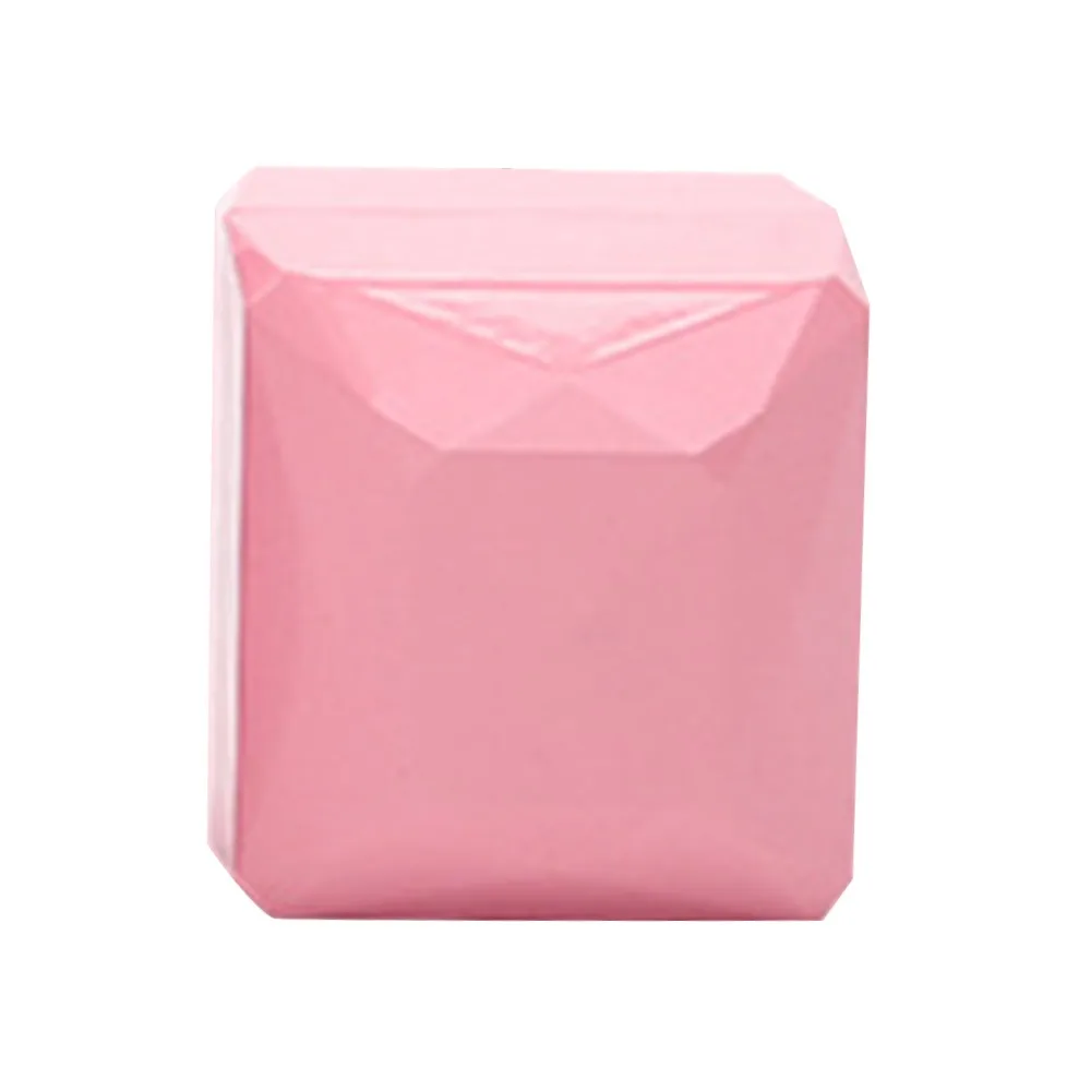 Diamond Jewelry Storage Box with LED Light Baking Paint Earrings Ring Display Case Round Edge Jewelry Packaging Box
Diamond Jewelry Storage Box with LED Light Baking Paint Earrings Ring Display Case Round Edge Jewelry Packaging Box