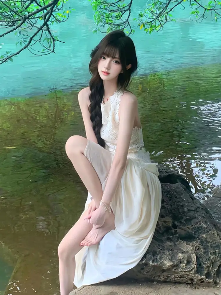 Gentle Wind Beautiful Lace Top Half Skirt Two-Piece Set This Year's Popular Women's Set Summer 2026 Comfortable Fashion
Gentle Wind Beautiful Lace Top Half Skirt Two-Piece Set This Year's Popular Women's Set Summer 2026 Comfortable Fashion
