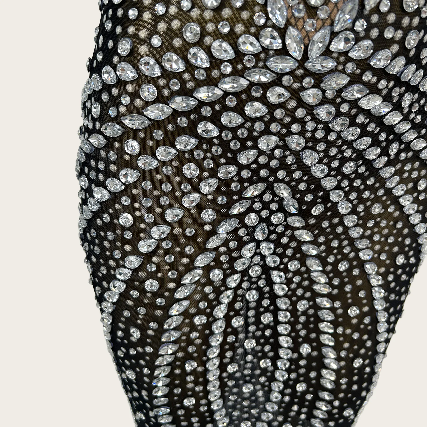 Sparkly Black Rhinestone Mermaid Evening Gown Strapless Sheer Mesh Crystal Formal Dress Women Party Gala Sexy Outfit Shuiwang
Sparkly Black Rhinestone Mermaid Evening Gown Strapless Sheer Mesh Crystal Formal Dress Women Party Gala Sexy Outfit Shuiwang