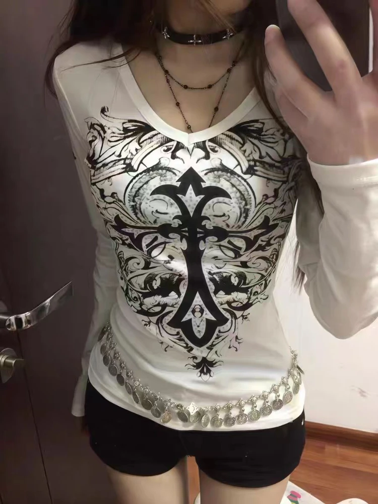 Vintage Harajuku Loose T-shirts Long Sleeve Streetwear Cross Print Sexy Style White Tops Women Y2k Aesthetic Grunge Clothes New
Vintage Harajuku Loose T-shirts Long Sleeve Streetwear Cross Print Sexy Style White Tops Women Y2k Aesthetic Grunge Clothes New