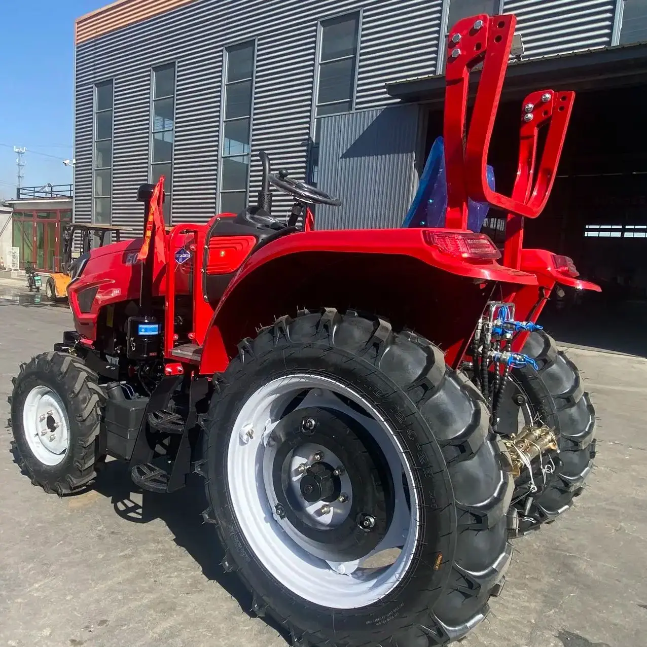 Agricultural 4 Wheel Trator Small Mini 4x4 Compact Tracteur Agricole Farm 4wd Tractor Agrico
Agricultural 4 Wheel Trator Small Mini 4x4 Compact Tracteur Agricole Farm 4wd Tractor Agrico