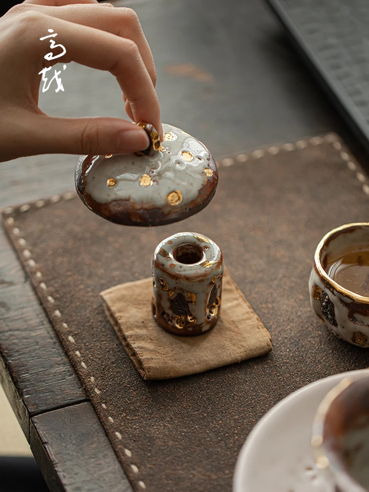 Hand pinch Dunhuang cover retro teapot cover bowl shelf Takayoshi firewood Shino small ornament base desktop tea play
Hand pinch Dunhuang cover retro teapot cover bowl shelf Takayoshi firewood Shino small ornament base desktop tea play