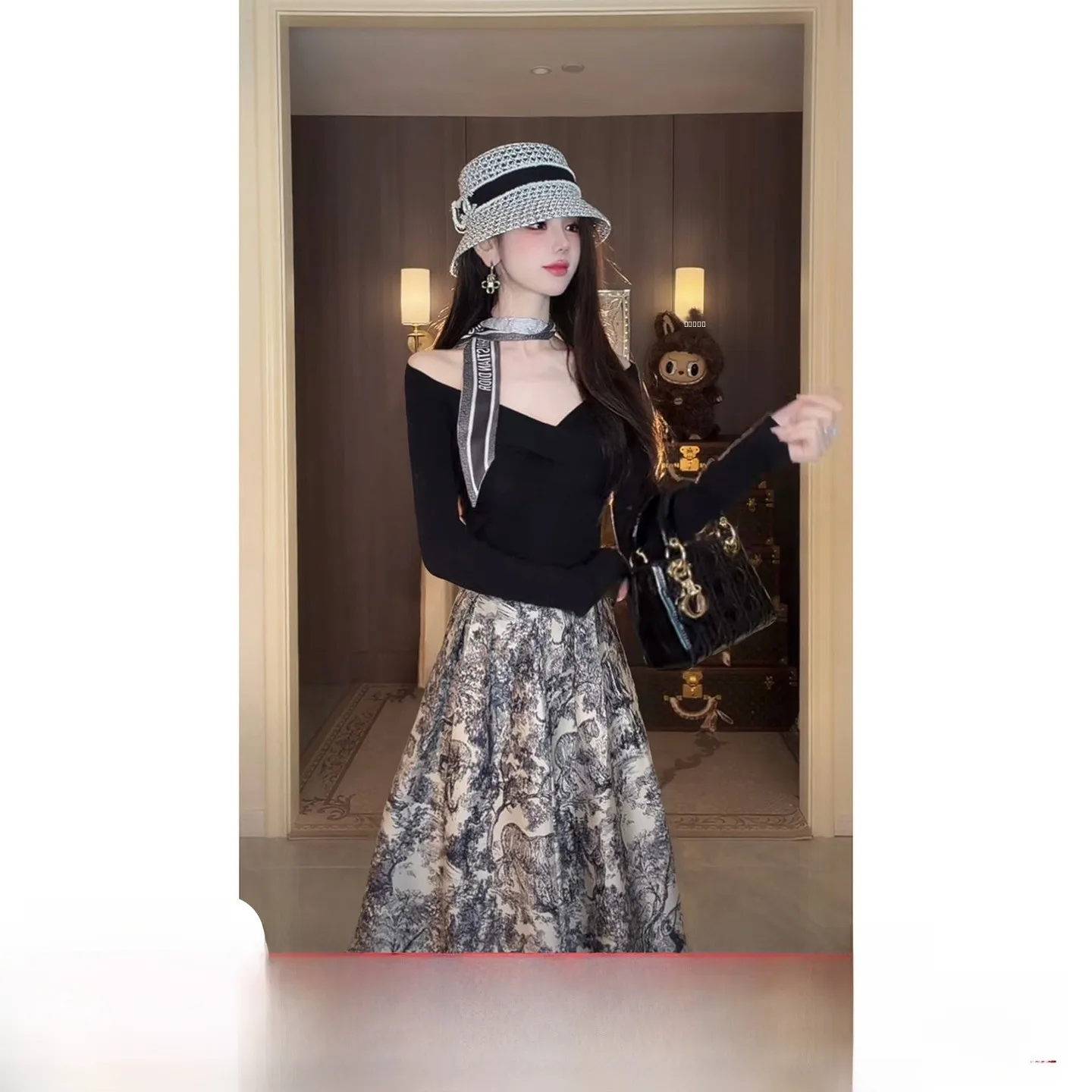 Вязаный шерстяной свитер и юбка миди с высокой талией, комплект с длинным рукавом и V-образным вырезом, зимний модный женский наряд для повседневной носки и свиданий
Вязаный шерстяной свитер и юбка миди с высокой талией, комплект с длинным рукавом и V-образным вырезом, зимний модный женский наряд для повседневной носки и свиданий