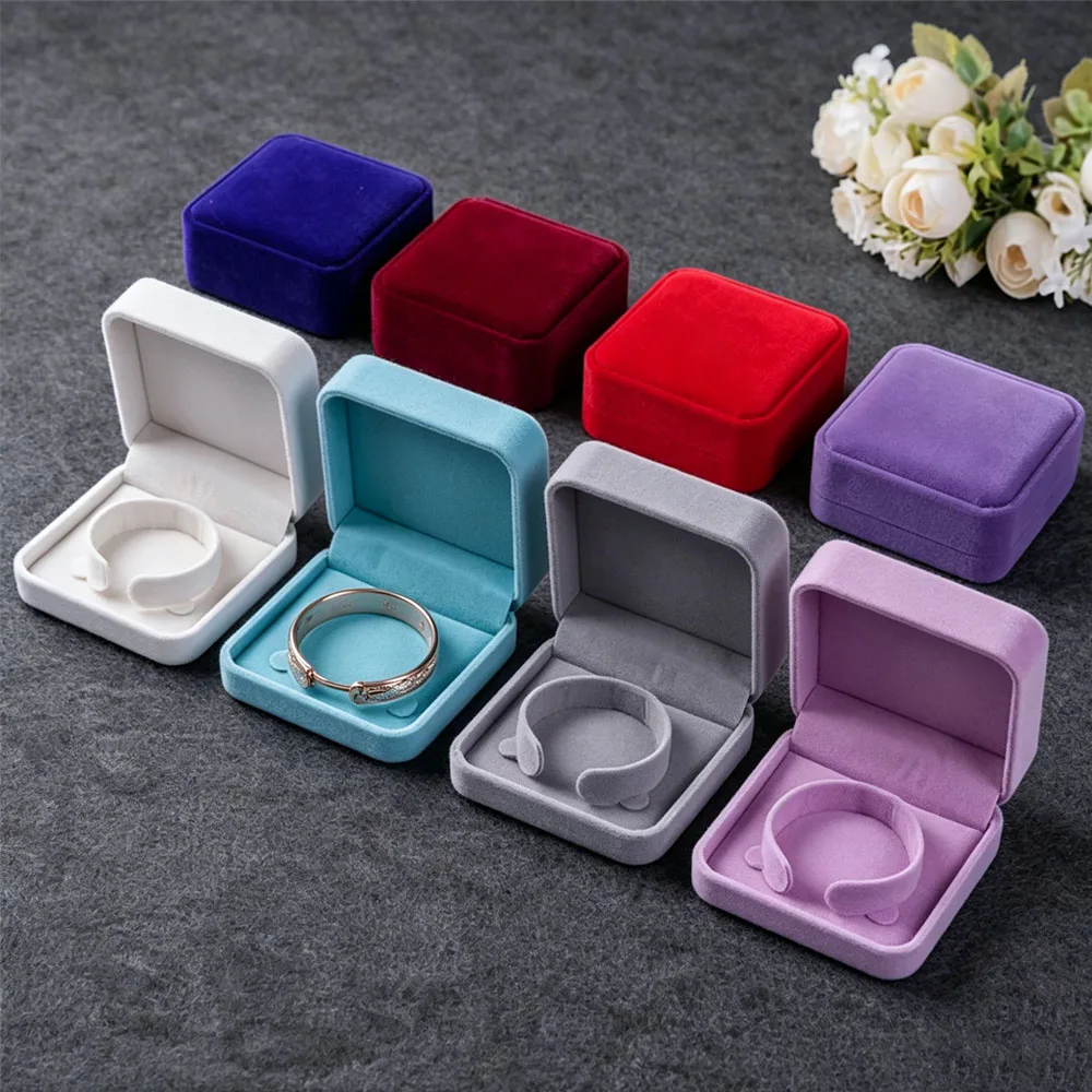12Pcs Wholesale Gift Storage Tufted Organizer Small Portable Bracelet Bangle Jewellery Case Jewelry Display Box Many Colors
12Pcs Wholesale Gift Storage Tufted Organizer Small Portable Bracelet Bangle Jewellery Case Jewelry Display Box Many Colors