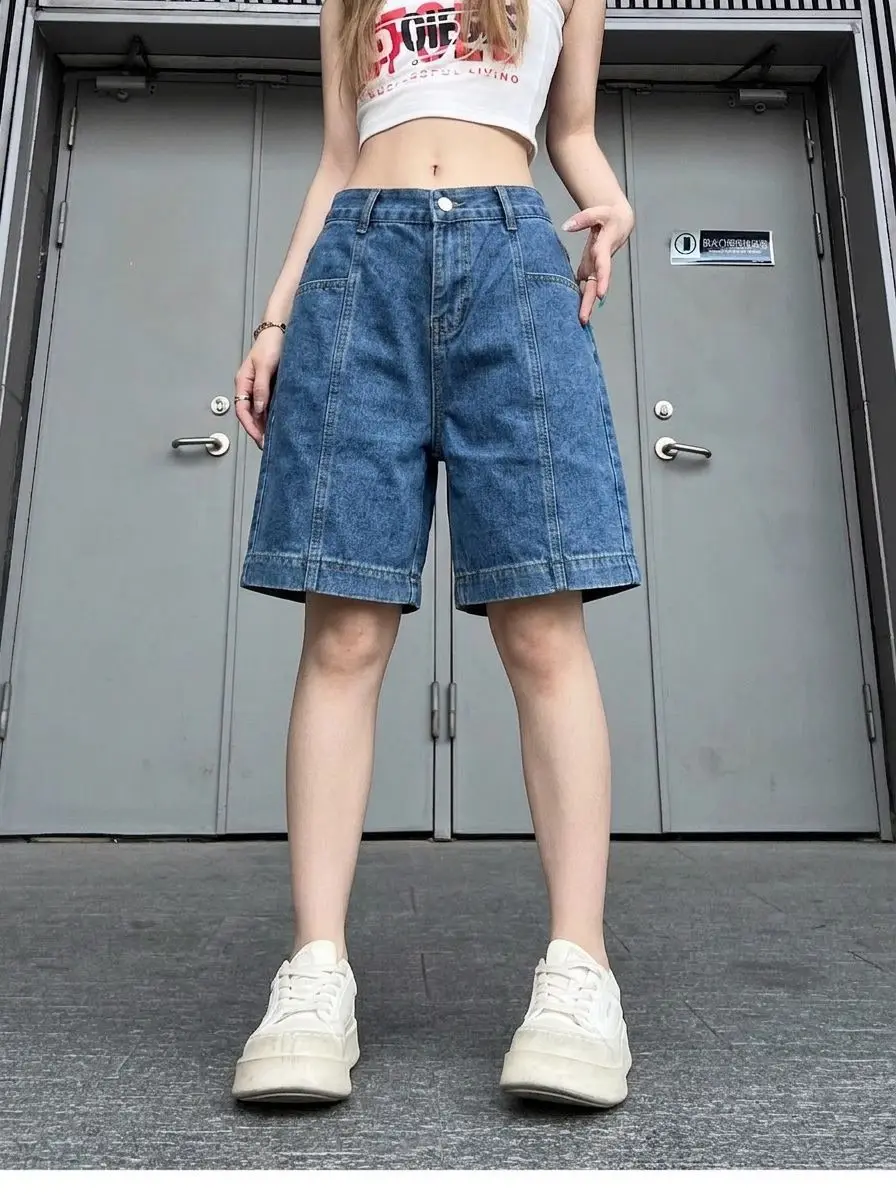 Fashion High-waisted Denim Shorts Washed High Street Loose A-word Casual Wide-leg Five-point Shorts
Fashion High-waisted Denim Shorts Washed High Street Loose A-word Casual Wide-leg Five-point Shorts