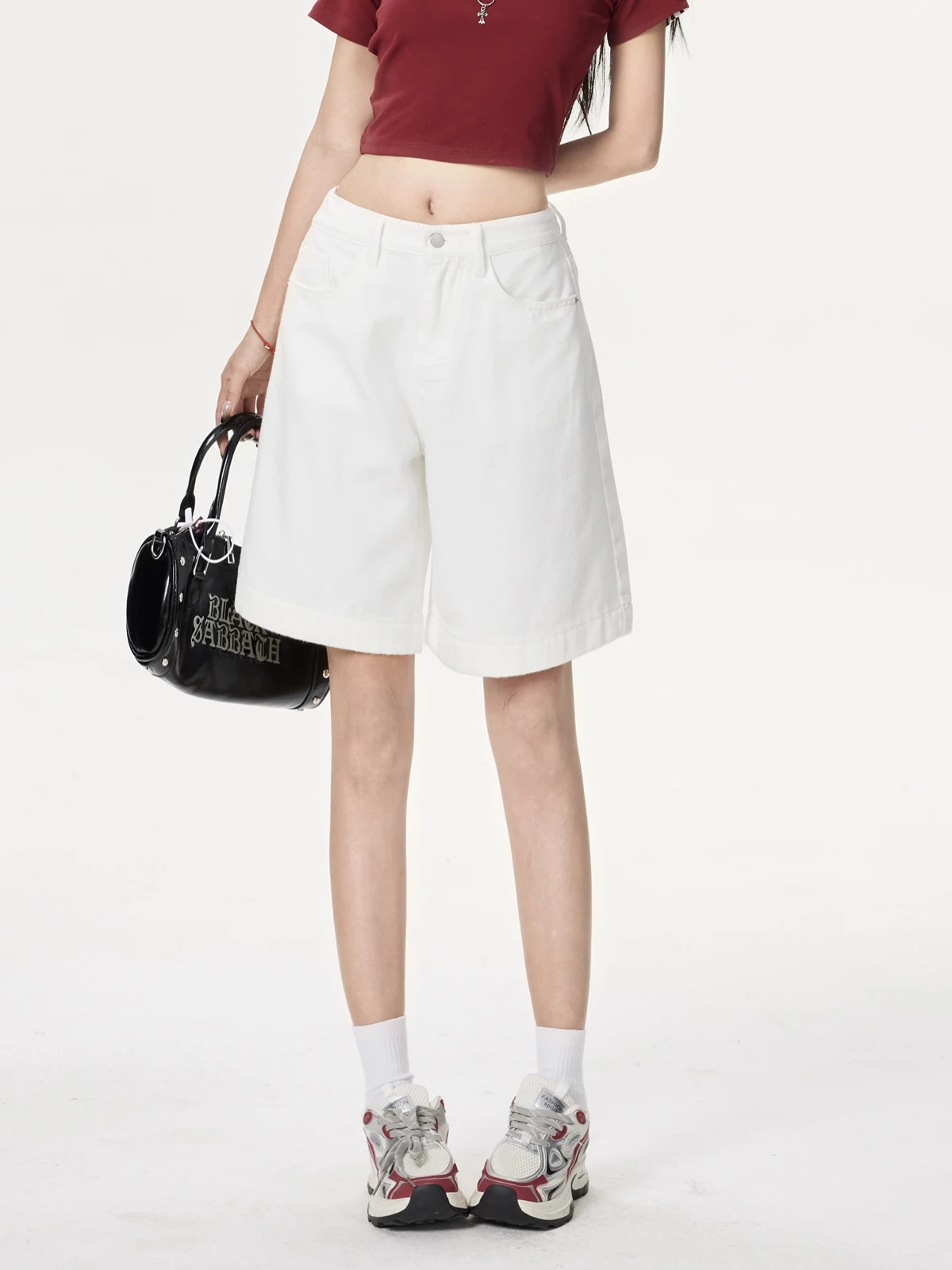 ZHISILAO New Elastic Waist White Knee Length Denim Shorts Women Vintage Casual Chic Jeans Shorts Summer 2026
ZHISILAO New Elastic Waist White Knee Length Denim Shorts Women Vintage Casual Chic Jeans Shorts Summer 2026