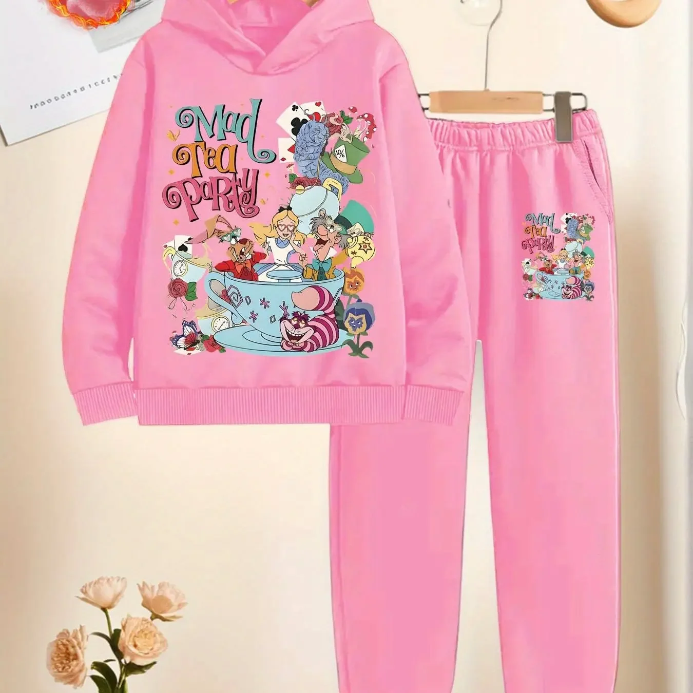 Alice in Wonderland Cartoon Print, Casual Wear Perfect for Outings Multiple Sizes Available for Outdoor2026
Alice in Wonderland Cartoon Print, Casual Wear Perfect for Outings Multiple Sizes Available for Outdoor2026