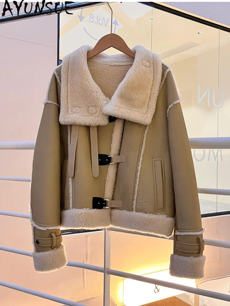 AYUNSUE Natural Merino Sheep Fur Coat Women Real Leather Motocyce Jacket Winter Clothes Lamb Wool Womens Coats Casaco Feminino
AYUNSUE Natural Merino Sheep Fur Coat Women Real Leather Motocyce Jacket Winter Clothes Lamb Wool Womens Coats Casaco Feminino