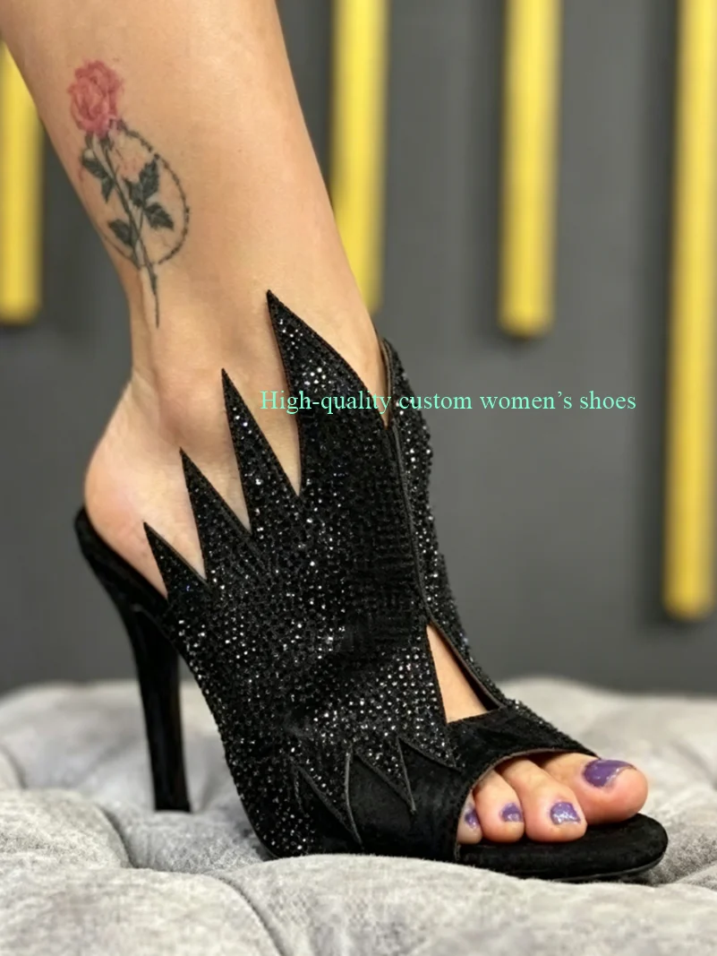 PointedToe Black Rhinestone Decoration Lightning-Shaped Women's Slippers Stilettos Shallow Luxury High Heels Sell Like Hot Cakes
PointedToe Black Rhinestone Decoration Lightning-Shaped Women's Slippers Stilettos Shallow Luxury High Heels Sell Like Hot Cakes