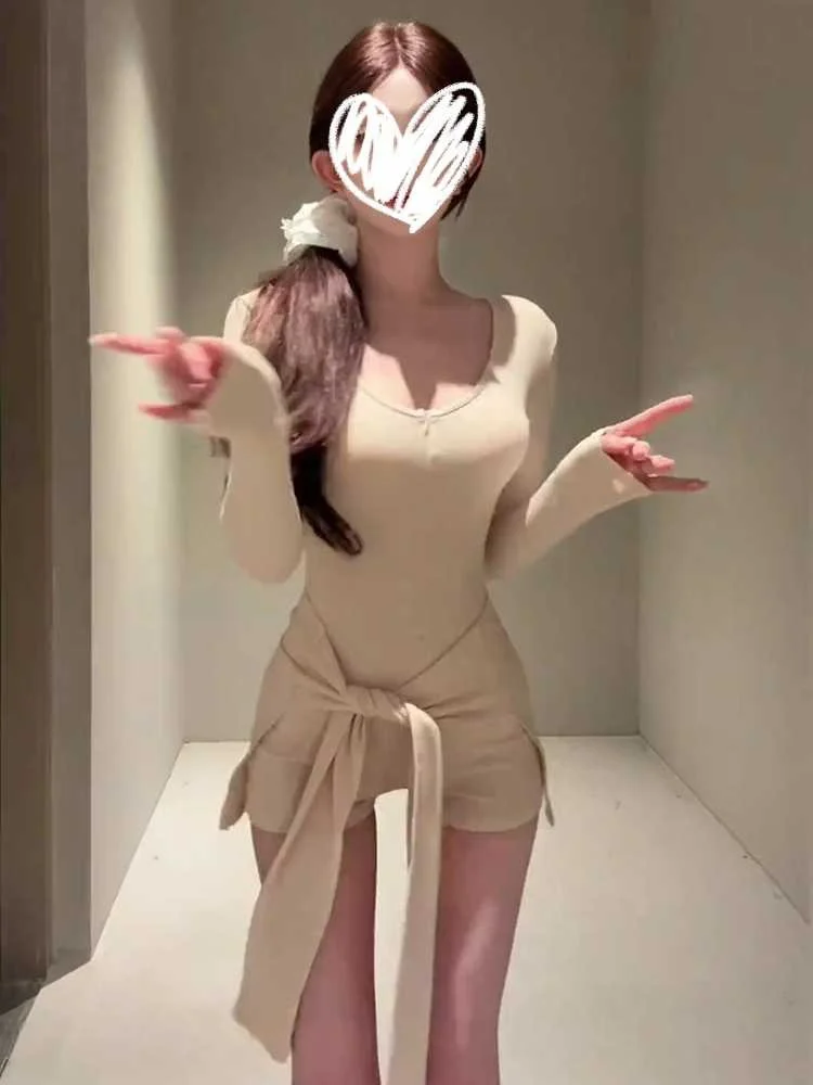 Women's Slimming Jumpsuit Set High Waist Straight Leg ort Pants Casual Spor Sle Commute Faion Autumn New Arrival
Women's Slimming Jumpsuit Set High Waist Straight Leg ort Pants Casual Spor Sle Commute Faion Autumn New Arrival