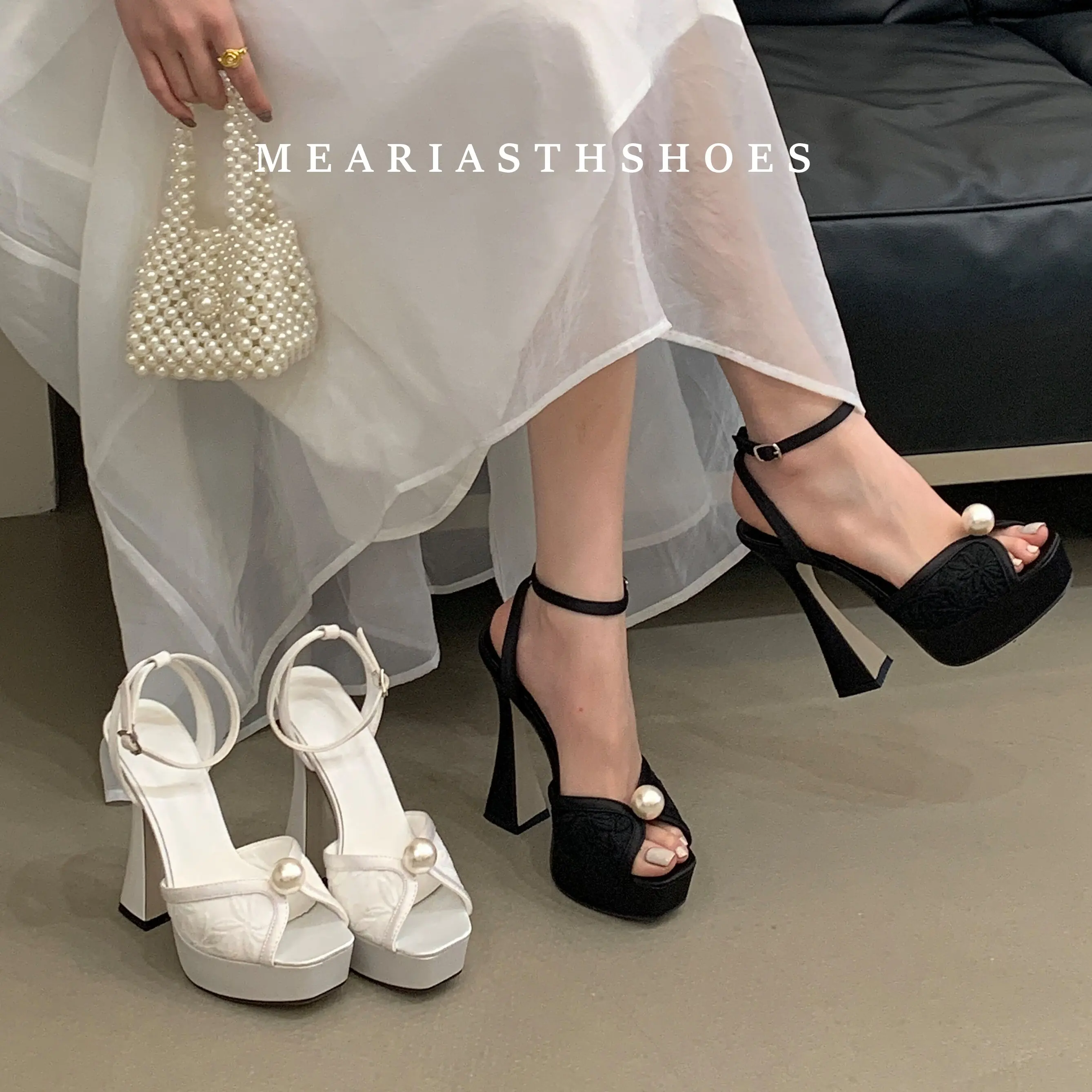 2026 Fashion New Summer Fashion Peep Toe platform Sandals Women Buckle Strap Mesh Satin Pearl Square Heels Party Shoes Zapatos
2026 Fashion New Summer Fashion Peep Toe platform Sandals Women Buckle Strap Mesh Satin Pearl Square Heels Party Shoes Zapatos