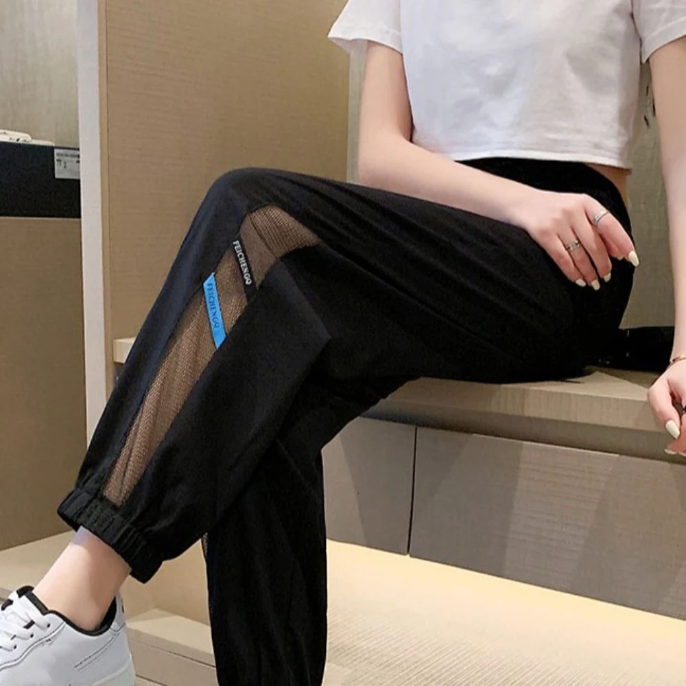 Chic Straight Casual Drawstring Pants Streetwear Quick Dry High Waist Trousers Mesh Mesh Hollow Sweat Pants Women Sports
Chic Straight Casual Drawstring Pants Streetwear Quick Dry High Waist Trousers Mesh Mesh Hollow Sweat Pants Women Sports