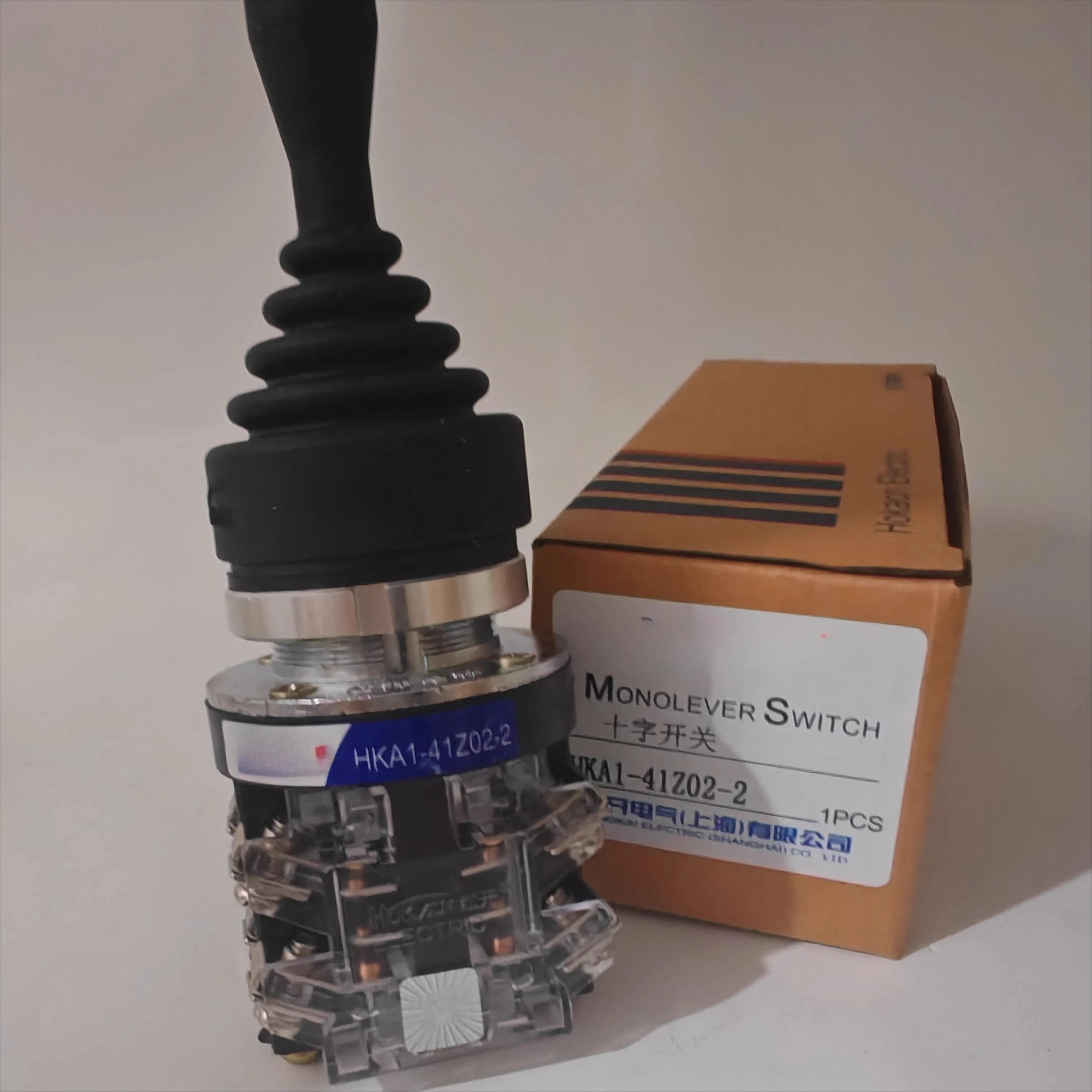HKA1-41Z02 04 HKA1-41Y02 04 Two sets of one letter self resetting joystick switch holes 30MM
HKA1-41Z02 04 HKA1-41Y02 04 Two sets of one letter self resetting joystick switch holes 30MM