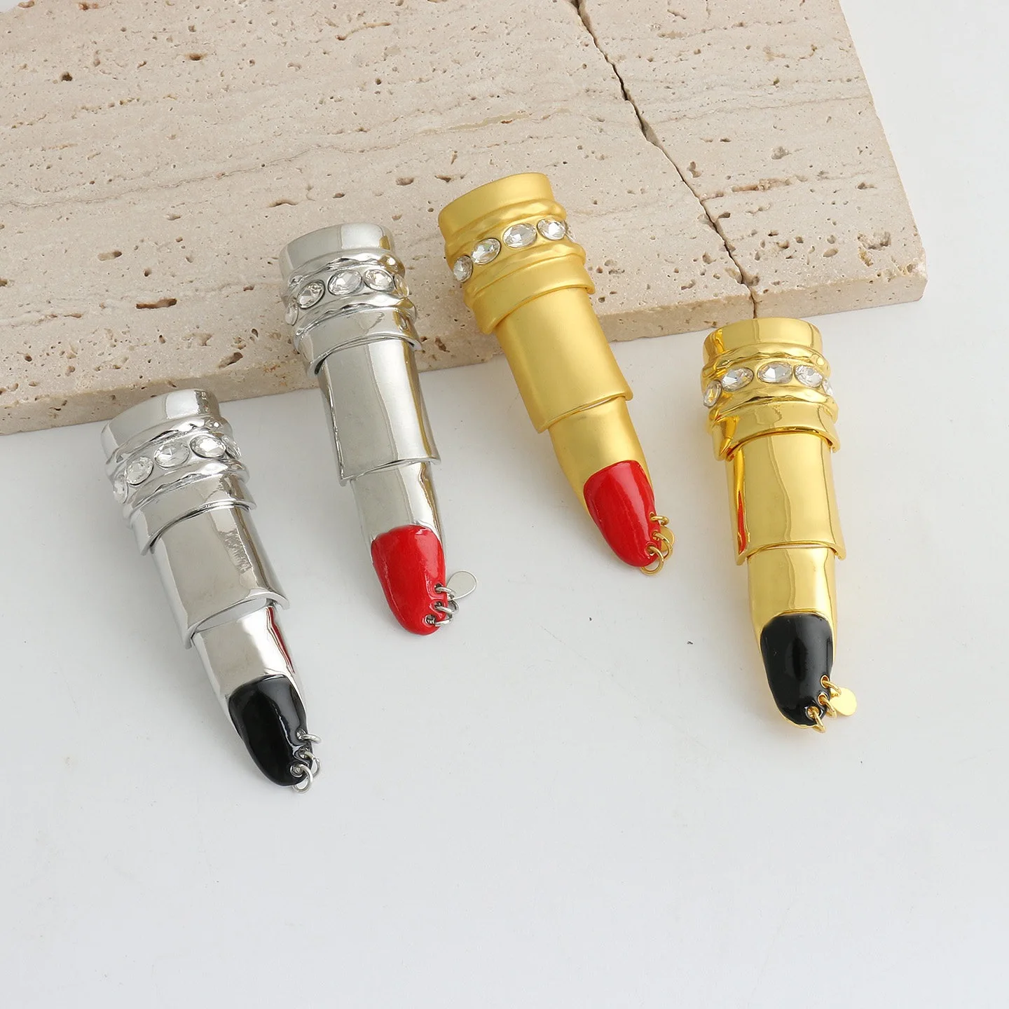 Hip Hop Mechanical Nail Ring Open Crystal Finger Joint Ring Armor Cover Punk Gothic Finger Protector Ring for Women Men
Hip Hop Mechanical Nail Ring Open Crystal Finger Joint Ring Armor Cover Punk Gothic Finger Protector Ring for Women Men