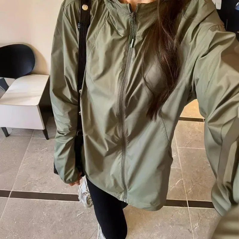 New Hooded Sun Protection Clothing Light Breathable Sports Shirts Outdoor Suncreen Fishing Women Jacket Summer New Women Top
New Hooded Sun Protection Clothing Light Breathable Sports Shirts Outdoor Suncreen Fishing Women Jacket Summer New Women Top