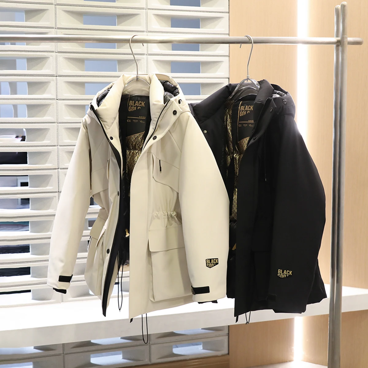 Italian Luxury aphene Heating Technology Tee-Proof Women's down Jaet 2024 Winter New Sle Outdoor Waist-Cinching Coat
Italian Luxury aphene Heating Technology Tee-Proof Women's down Jaet 2024 Winter New Sle Outdoor Waist-Cinching Coat