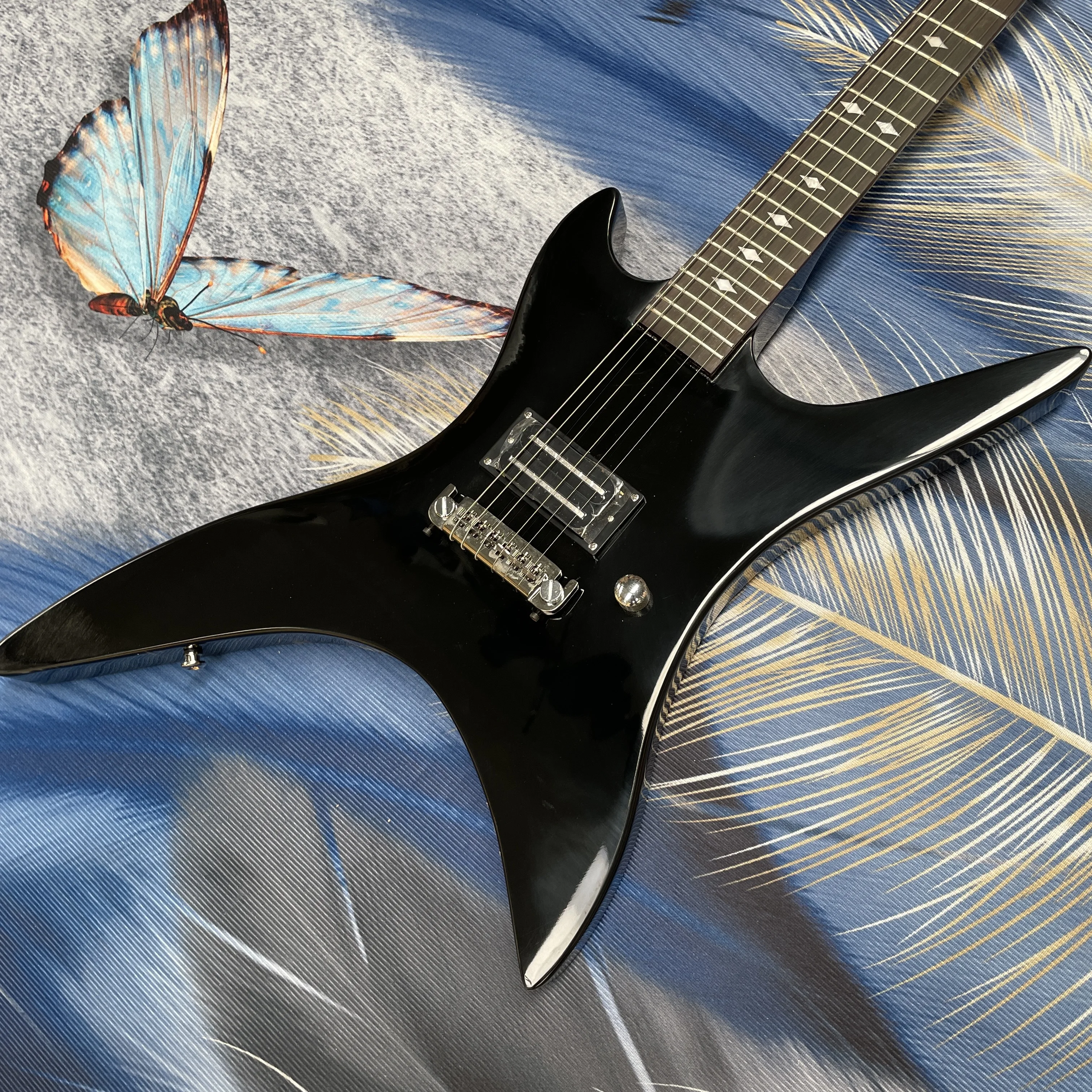 6-string black BC upside-down electric guitar, high-output pickup guitars, rock speed-picking electric guitarra
6-string black BC upside-down electric guitar, high-output pickup guitars, rock speed-picking electric guitarra