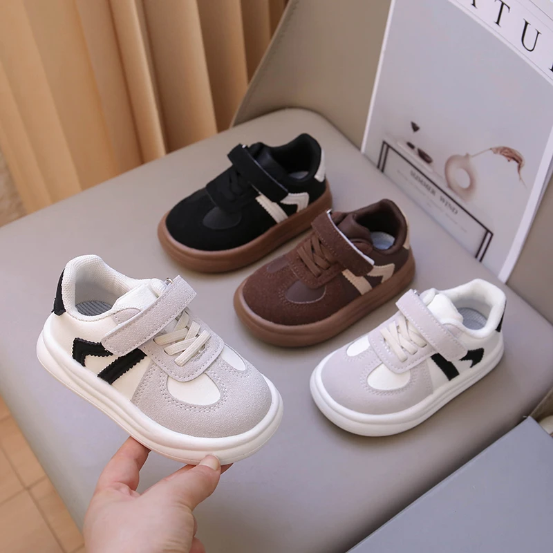 Fashion Boys Girls White Sneakers Sports Shoes for School 2026 New Non-slip Soft Sole Children Casual Shoes Hook&loop Trendy
Fashion Boys Girls White Sneakers Sports Shoes for School 2026 New Non-slip Soft Sole Children Casual Shoes Hook&loop Trendy