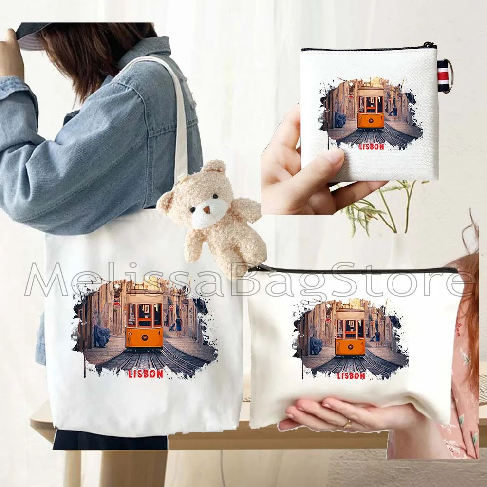 4PCS Gifts Set lisbon Portugal White Canvas Tote Bag Handbag with Doll Key Coin Purse Cosmetic Makeup Toilet Bag Case Pouch
4PCS Gifts Set lisbon Portugal White Canvas Tote Bag Handbag with Doll Key Coin Purse Cosmetic Makeup Toilet Bag Case Pouch