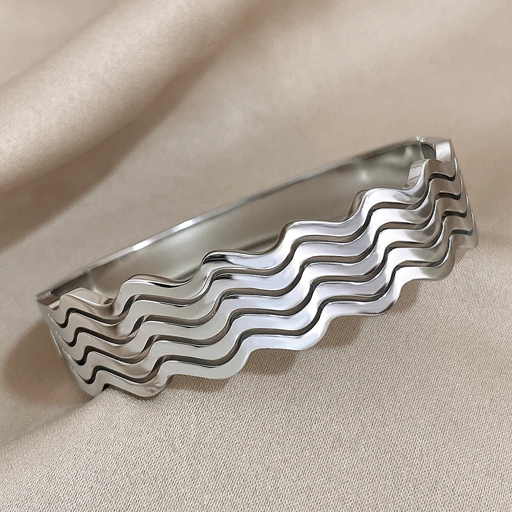 Classic Stainless Steel Multi-layer Wave Bangles Bracelet for Women Golden Ripple Cuff Bangle Waterproof Wristband Jewelry Gifts
Classic Stainless Steel Multi-layer Wave Bangles Bracelet for Women Golden Ripple Cuff Bangle Waterproof Wristband Jewelry Gifts