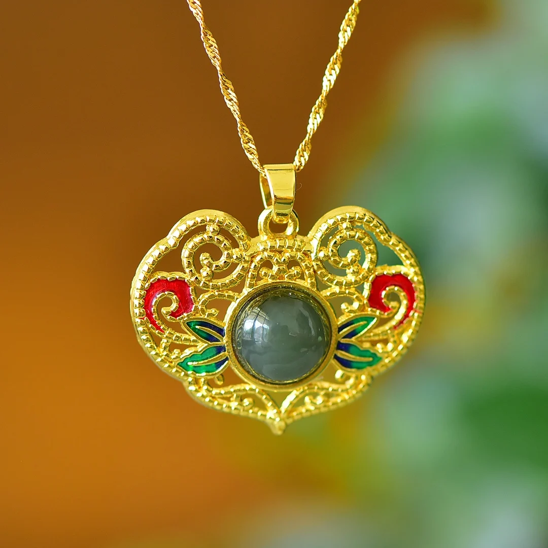 Natural Hetian jade, enamel color, heart-shaped, hollow out, small fashion pendant wholesale
Natural Hetian jade, enamel color, heart-shaped, hollow out, small fashion pendant wholesale