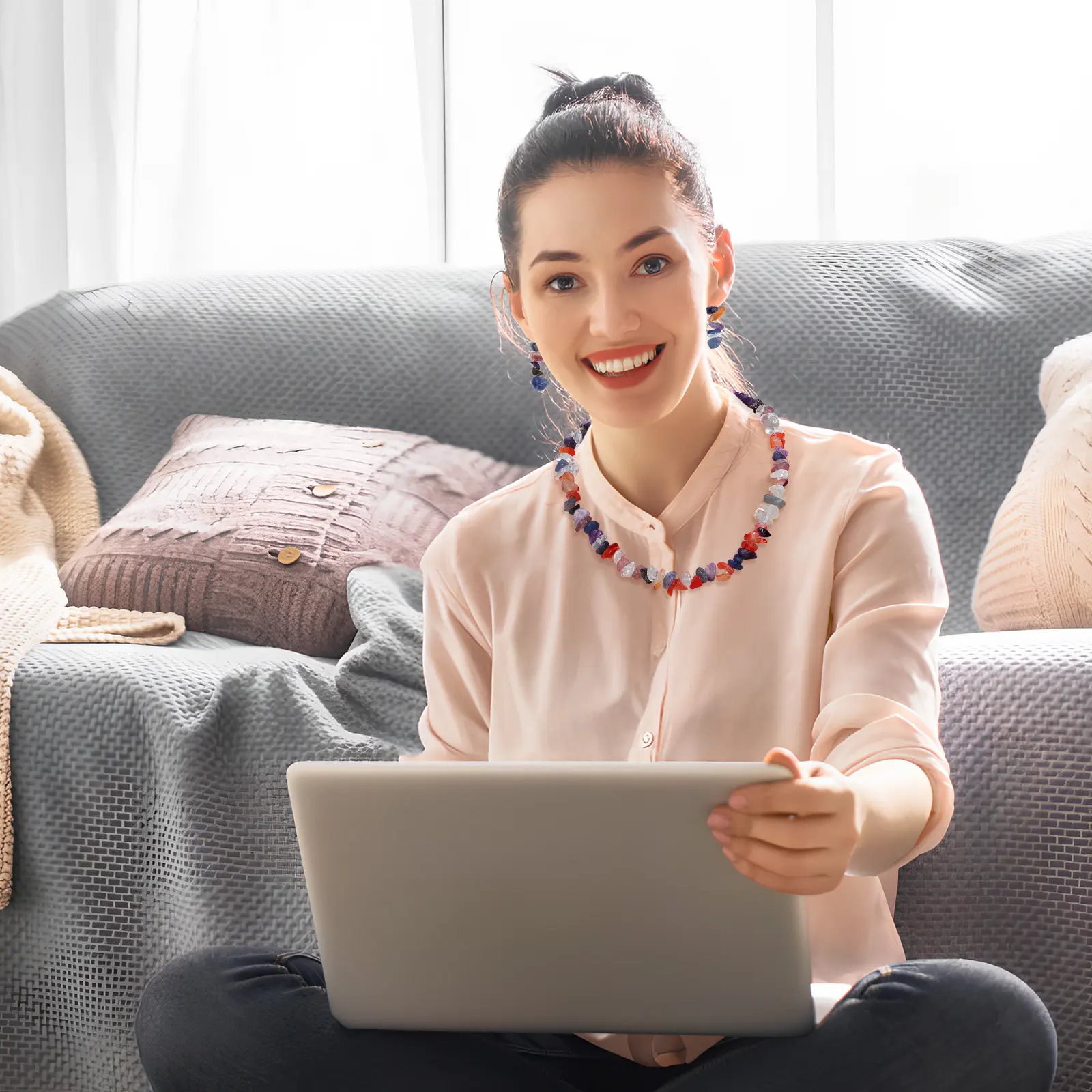 Набор из 5 упаковок цветных хрустальных камней-крошек для изготовления украшений, бусины неправильной формы, полированные рассыпные камни для поделок и проектов своими руками
Набор из 5 упаковок цветных хрустальных камней-крошек для изготовления украшений, бусины неправильной формы, полированные рассыпные камни для поделок и проектов своими руками