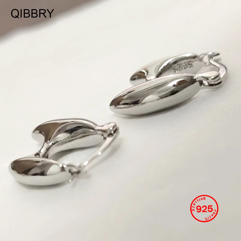 Fashion Stamp 925 Sterling Silver Minimalist Thick Hoop Earring Women Jewelry Trendy Geometric U-shaped Hollow Metal Earrings
Fashion Stamp 925 Sterling Silver Minimalist Thick Hoop Earring Women Jewelry Trendy Geometric U-shaped Hollow Metal Earrings