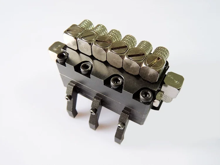 JDMODEL JDM-25 1/14 RC Hydraulic Directional Control Valve 3-Way with Neutral Return for Engineering Truck Excavator
JDMODEL JDM-25 1/14 RC Hydraulic Directional Control Valve 3-Way with Neutral Return for Engineering Truck Excavator