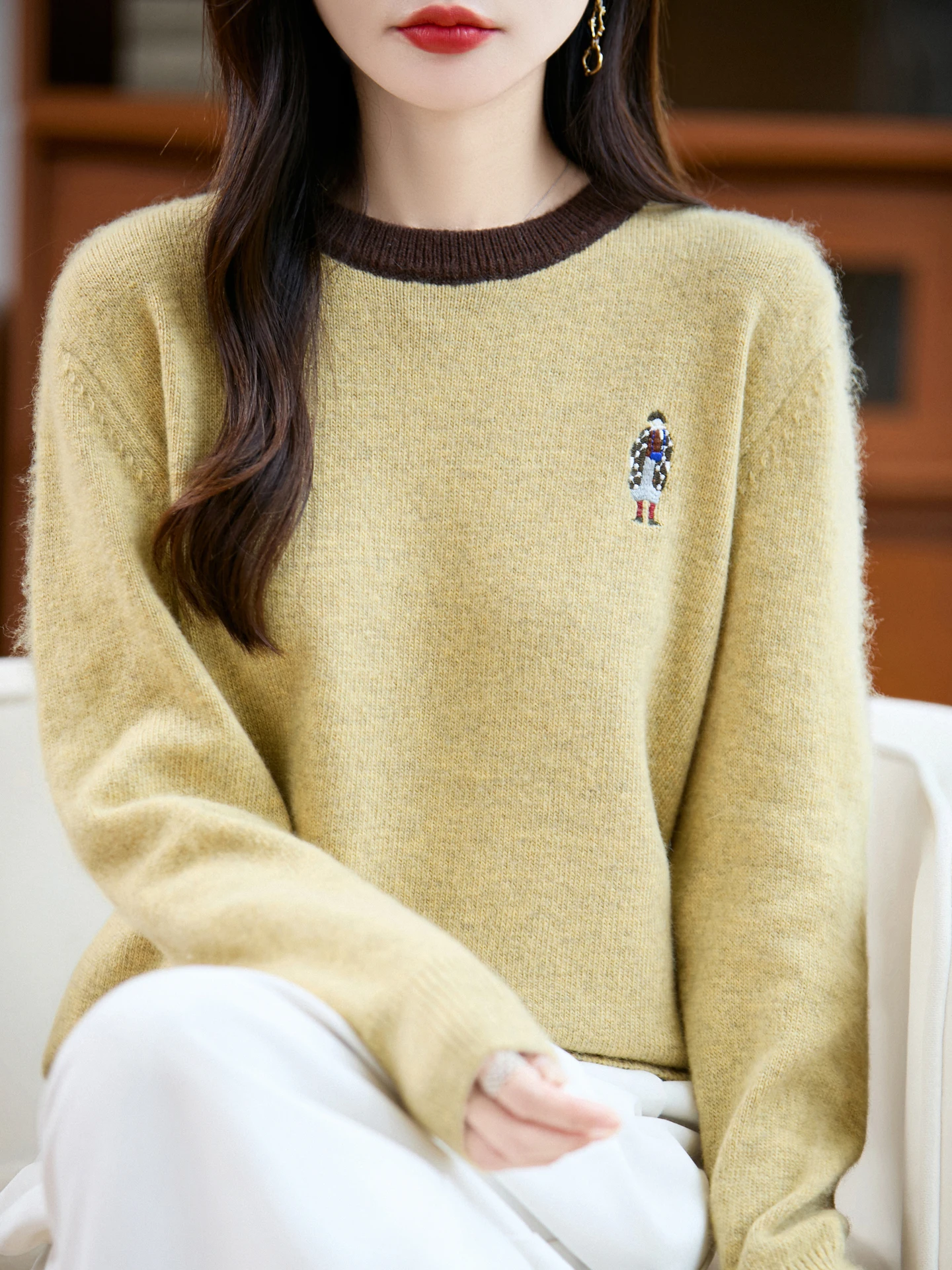 Бренд Qingdao, женский круглый вязаный шерстяной свитер с вышивкой, свободный базовый слой, Camere irt Commute Sle Long Sve
Бренд Qingdao, женский круглый вязаный шерстяной свитер с вышивкой, свободный базовый слой, Camere irt Commute Sle Long Sve