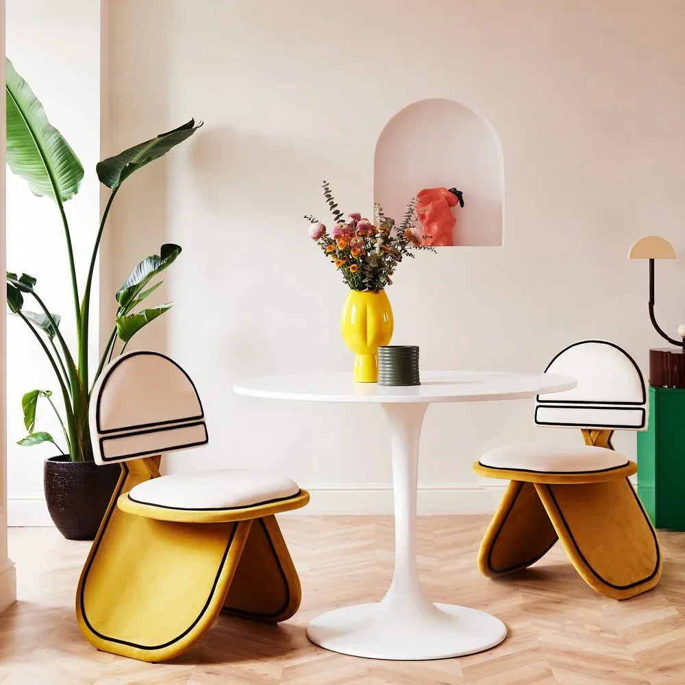 Art chair Children's exquisite book chair Bedroom dressing homework Simple special-shaped dining chair
Art chair Children's exquisite book chair Bedroom dressing homework Simple special-shaped dining chair