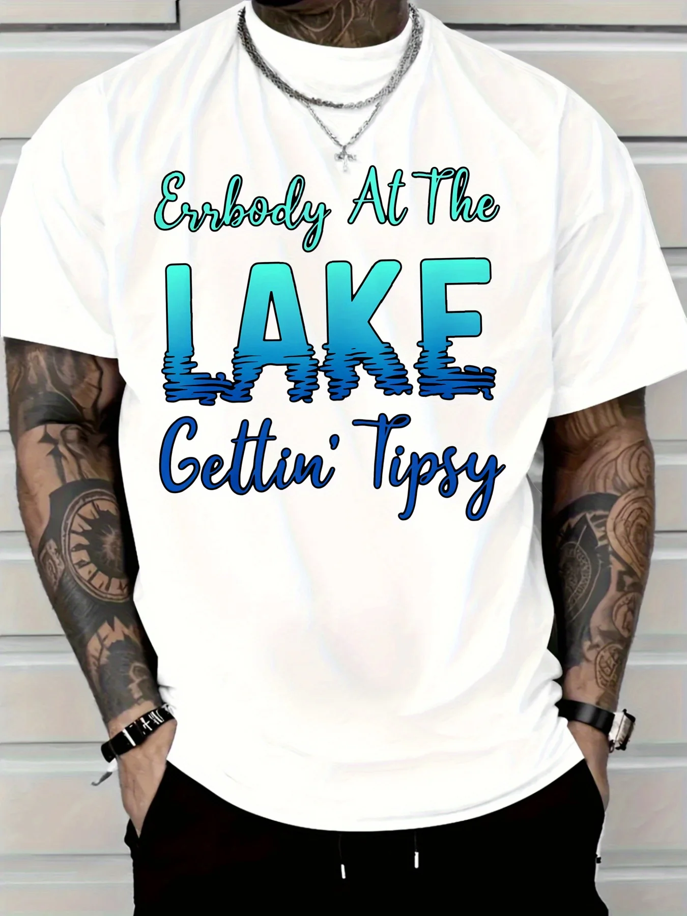 Мужская забавная футболка для вечеринки «Все в озере» Gettin Tipsy, футболка с рисунком, повседневная летняя одежда, удобная посадка 
Мужская забавная футболка для вечеринки «Все в озере» Gettin Tipsy, футболка с рисунком, повседневная летняя одежда, удобная посадка